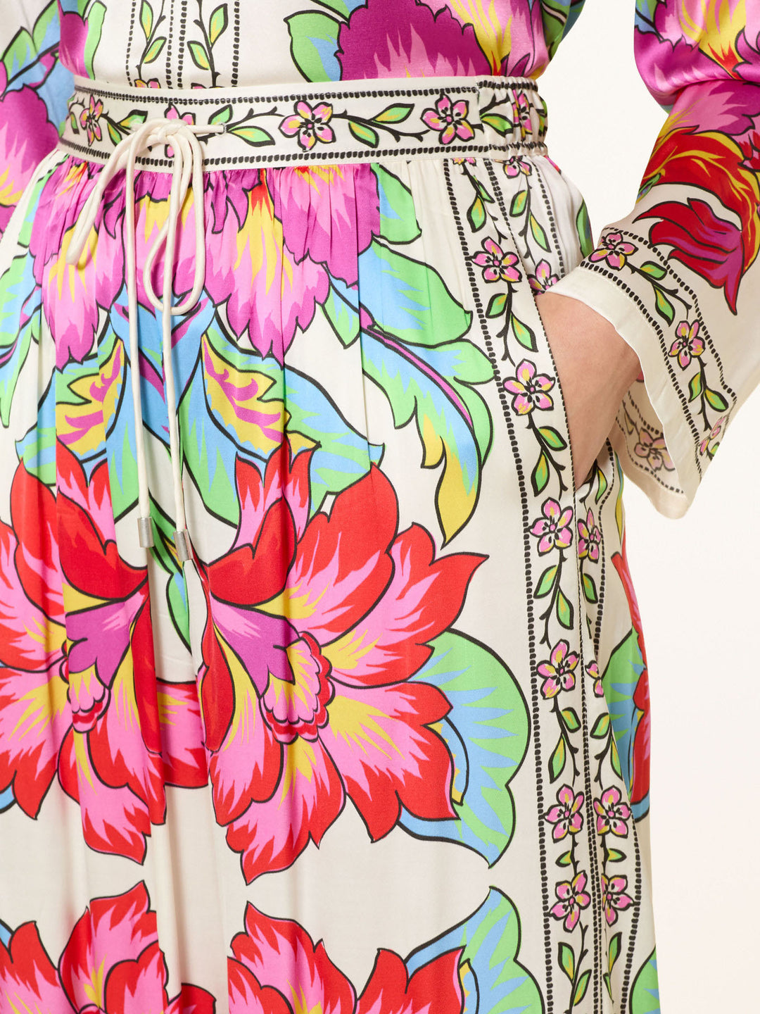 coordinato 2 pezzi stile fiorito perfetto per l'estate🌺