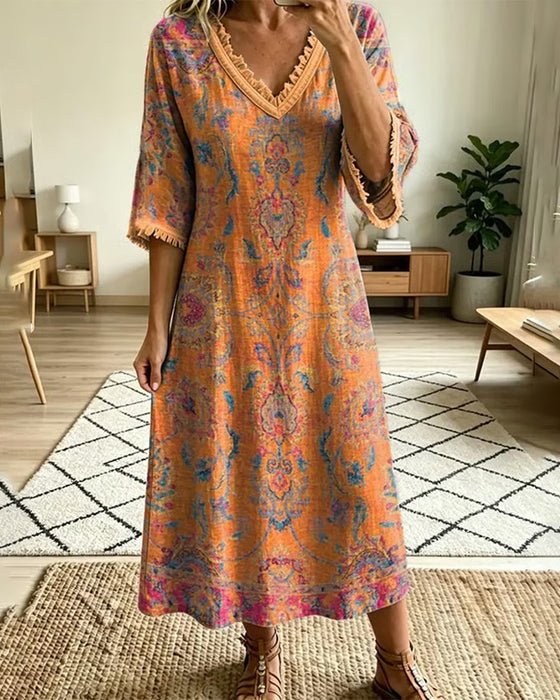 Abito vintage con scollo a V e stampa floreale