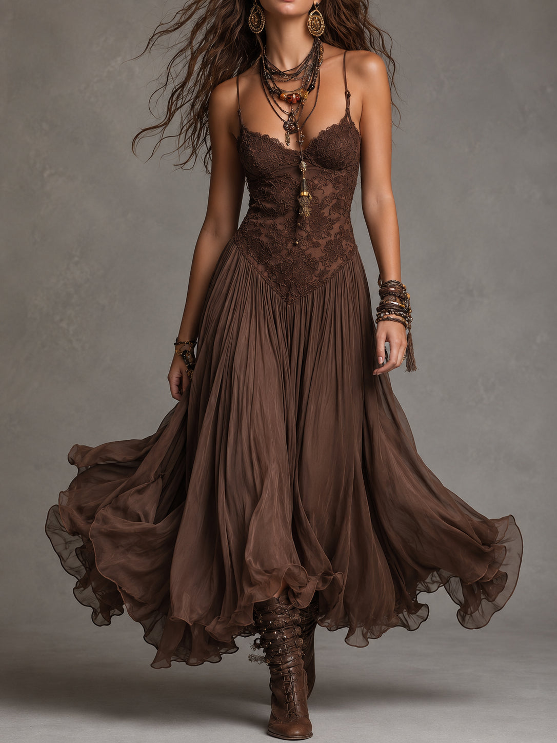 Abito lungo in chiffon marrone scuro con inserti in pizzo 🤎