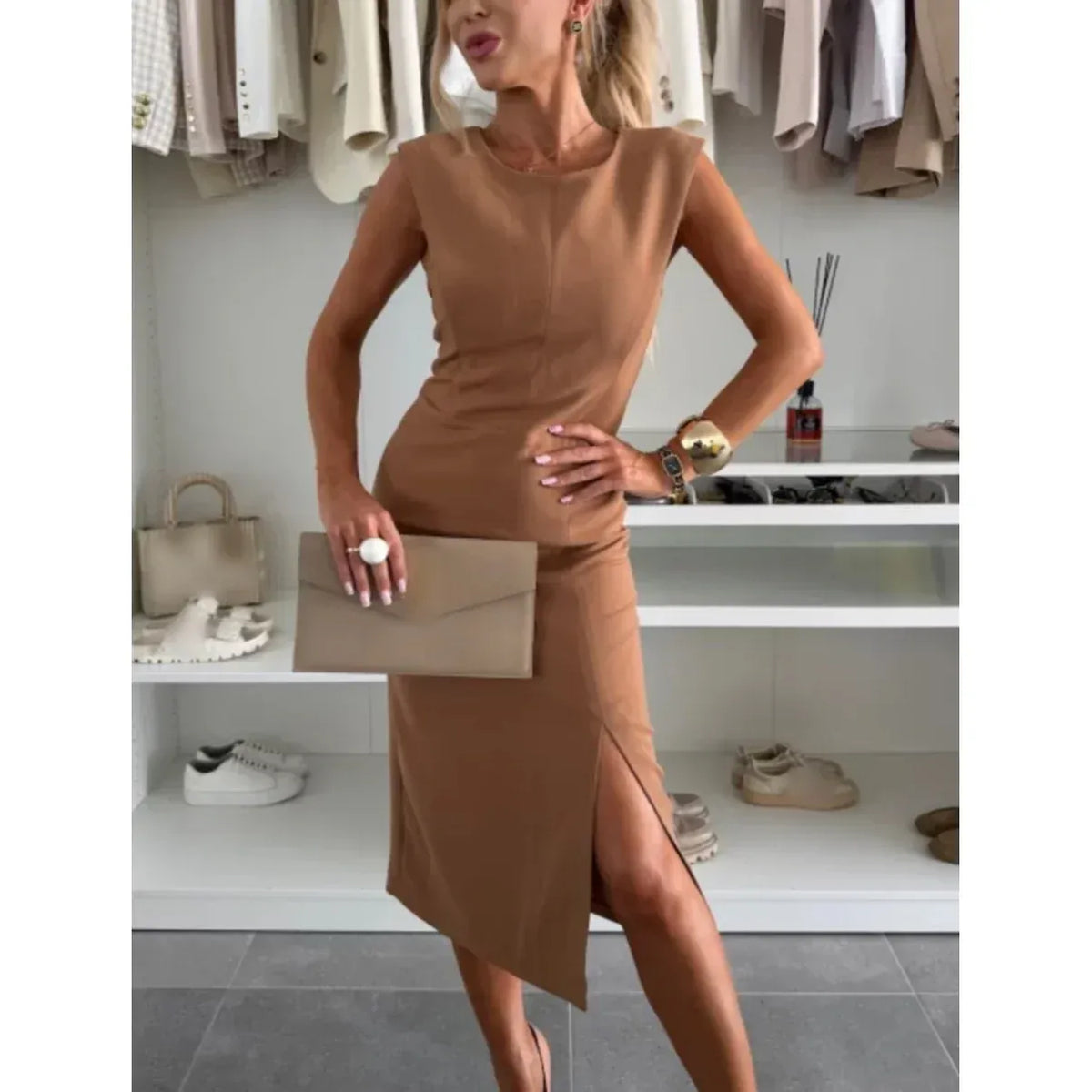 Abito Alisya con leggero spacco elegante