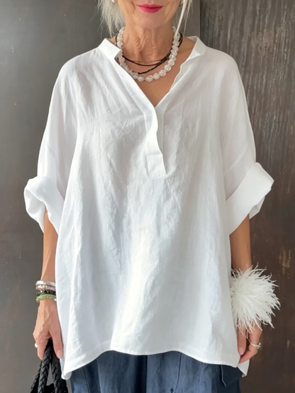 Comoda camicia minimalista con scollo a V in misto cotone e lino