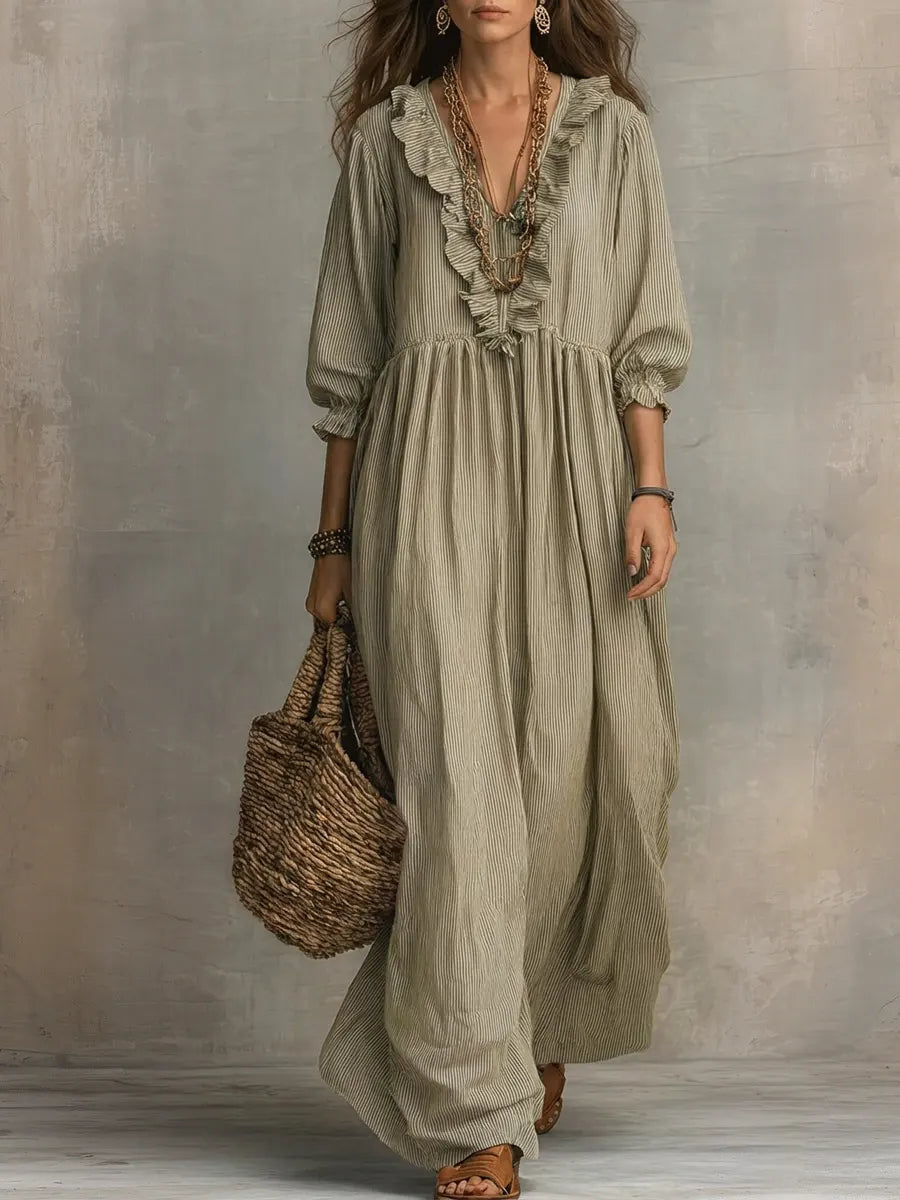 Abito lungo casual ed elegante con stampa a righe e volant