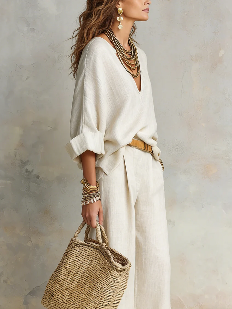 Confortevole completo a due pezzi in cotone e lino con scollo a V in stile minimalista