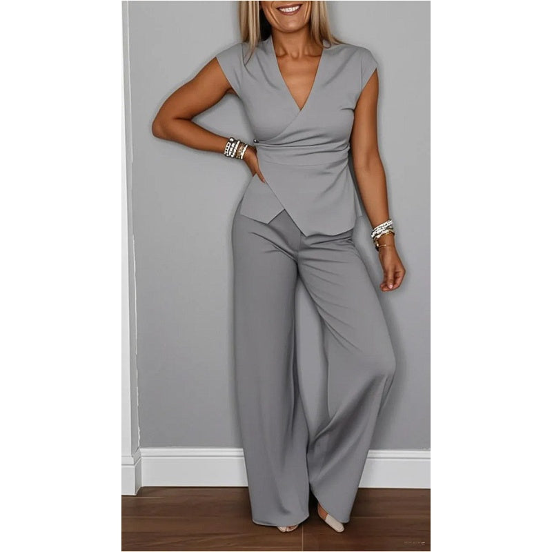 Set composto da top con scollo a V e pantaloni in cotone super elasticizzato